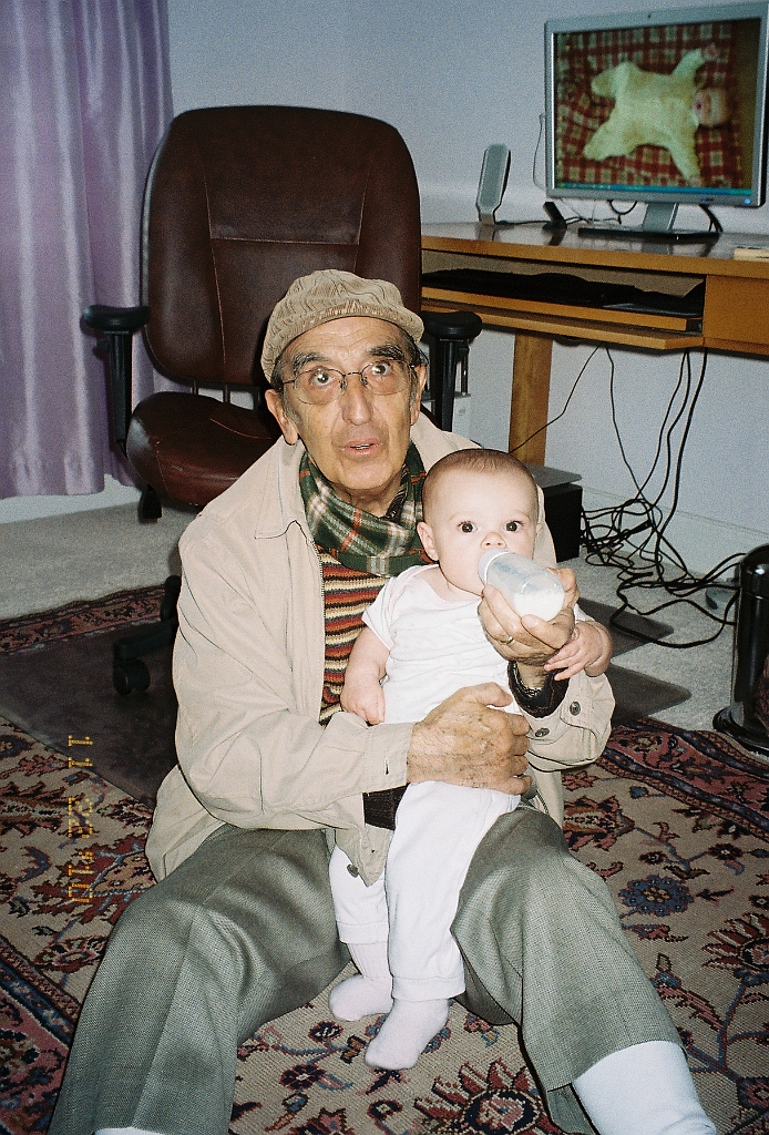 R1-07563-002A.jpg